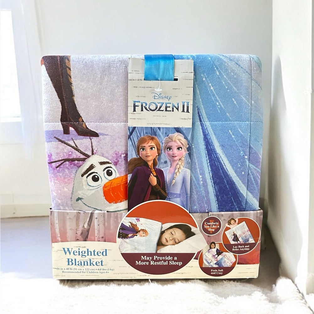 Disney Frozen II Soft Cozy Weighted Blanket NEW